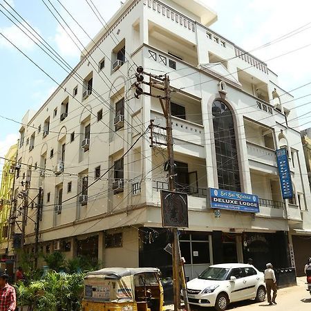 Sri Sai Krishna Deluxe Lodge Hyderabad Eksteriør billede