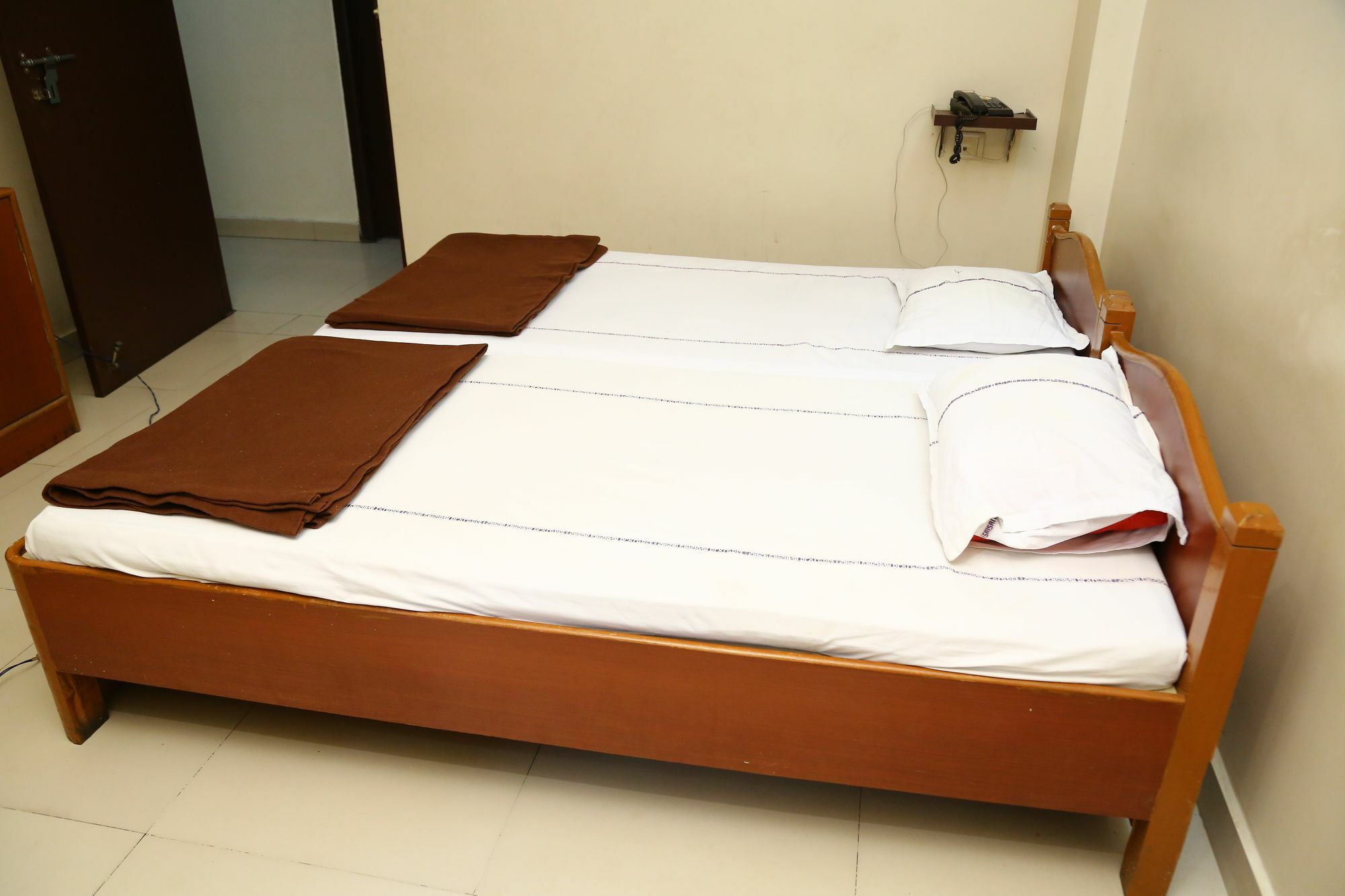 Sri Sai Krishna Deluxe Lodge Hyderabad Eksteriør billede
