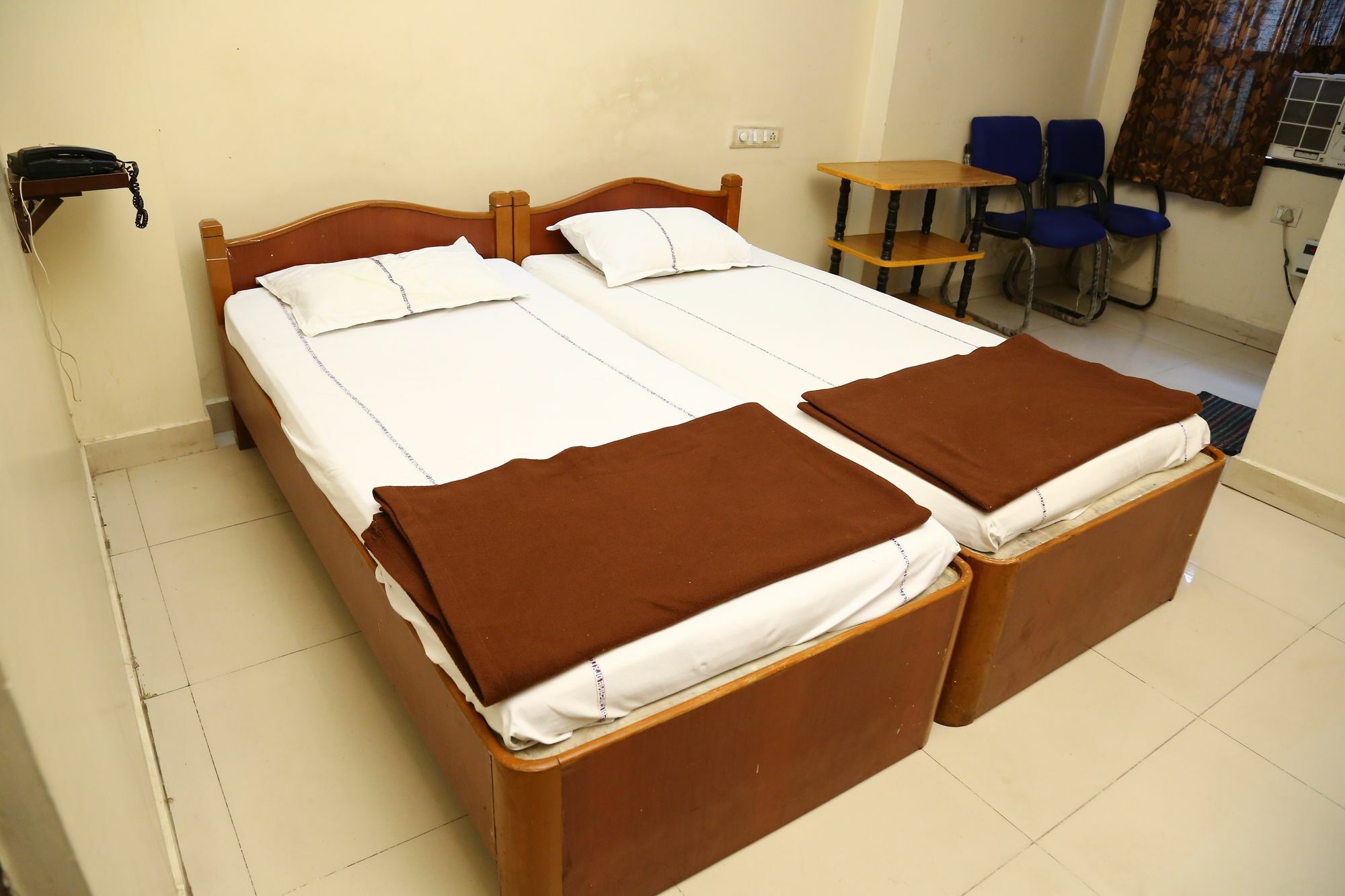 Sri Sai Krishna Deluxe Lodge Hyderabad Eksteriør billede